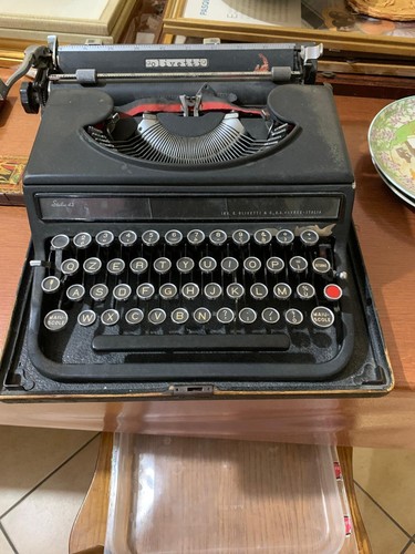 Macchina scrivere olivetti - da,