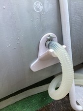 Supporto tubo per piscina