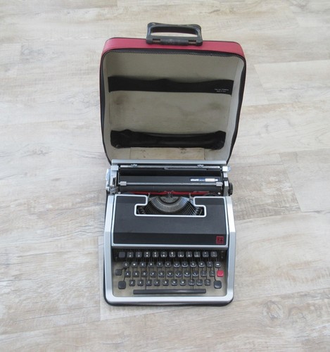 Vintage olivetti lettera - vintage,