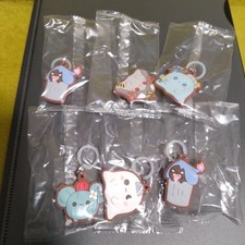 Bandai Mochipoyo Charm Set 6 pezzi Stella, Dussun, Shachi accessori carini