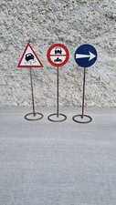 Lotto 3 Segnalino Stradale