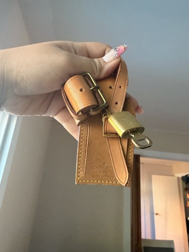 Louis vuitton - louis,