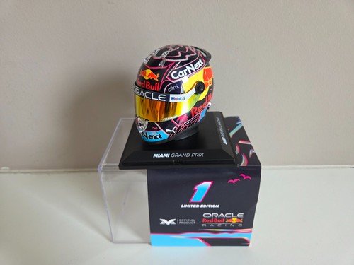 Casco schuberth red bull - schuberth, 1/4