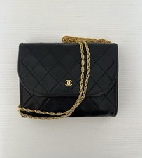 BORSA CHANEL WALLET ON CHAIN