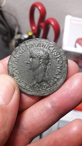 Caligola sesterzio - -,