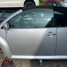 Portiera anteriore sinistra VOLKSWAGEN NEW BEETLE CABRIOLET MK1 2003-2004 110999