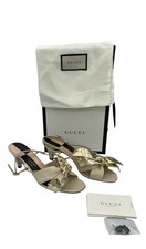 Sandali Gucci oro e vintage
