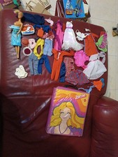  BARBIE MATTEL USA MADE TAIWAN  1966/TANTI VESTITI E COFANETTO BARBIE ENTRA E LE