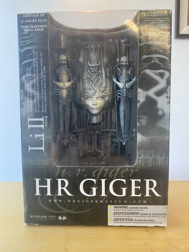 New museum hr giger figure - ,
