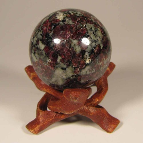 Sfera eudialyte con - sfera,