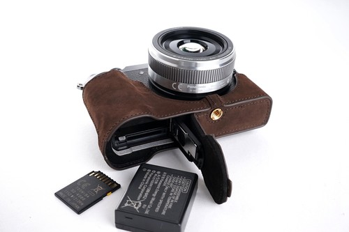 Custodia mezza fotocamera vera