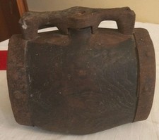 BARILOTTO IN LEGNO SCOLPITO IN UN UNICO PEZZO XVIII SEC. CONDIZIONI COME IN FOTO