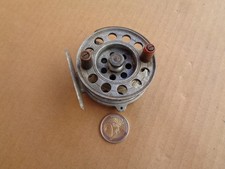 Ancien moulinet de pêche a la