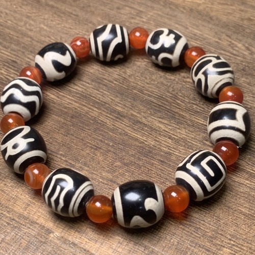 Bracciale speciale tibetano