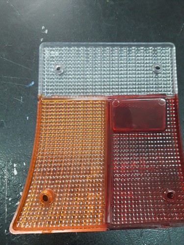 Plastica fanale post - post, sx