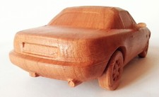 Modello Auto in Legno 1:15 |