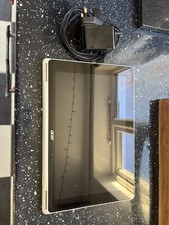 Acer Switch 10V Tablet 2GB RAM 32GB/64GB SSD Windows 10 Usato in buone condizioni