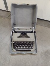 Vintage Olympia De Luxe
