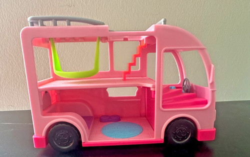 Just play barbie - barbie, pet