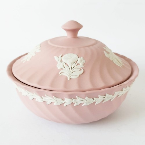 Wedgwood pink jasper fluted - pink,