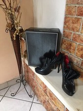 Décolleté Nere Cesare Paciotti In Pelle Tacco Alto E Plateaux