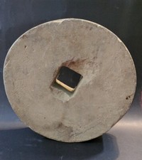 Antica ruota di macina in pietra XVIII-XIX sec. cm.18,5x6,5