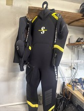 scubapro 7mm con tasca