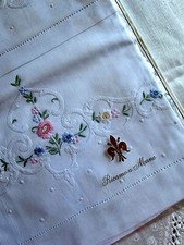 Asciugamani in Puro Lino Ricamati a Mano 