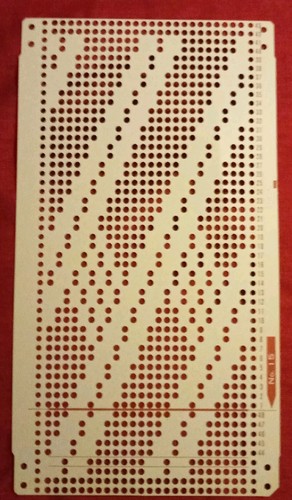 Una scheda perforata dal set