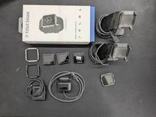 x4 Smartwatch FitBit - per pezzi di ricambio/da riparare