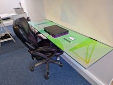 Unico tavolino da caffè in vetro temperato laminato dicroico, ripiano e altro 