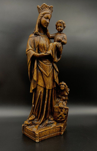 Grande antica statua - , madonna