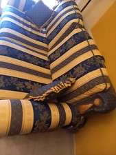 Divano classico  in tessuto Damasco oro /blu occasione usato in ottimo stato