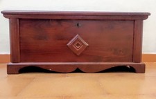 Cassapanca Artigiana Sarda in legno di abete.