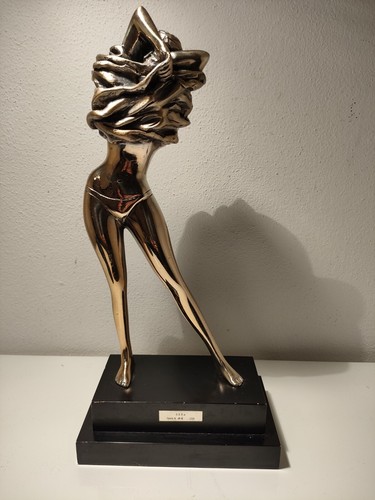 Scultura cassinari opera - v.,