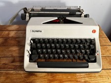 Macchina da scrivere portatile Marca Olympia Modello SM9 funzionante