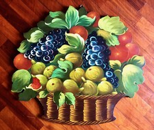 Pannello decorativo legno dipinto a mano. Natura morta cesto di frutta.  Anni 50