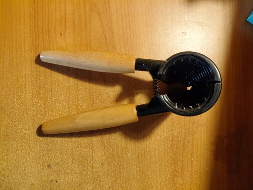 Schiaccianoci apribottiglie - schiaccianoci,