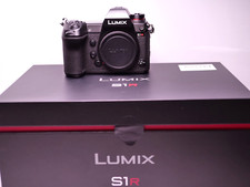Panasonic DC-S1R Corpo