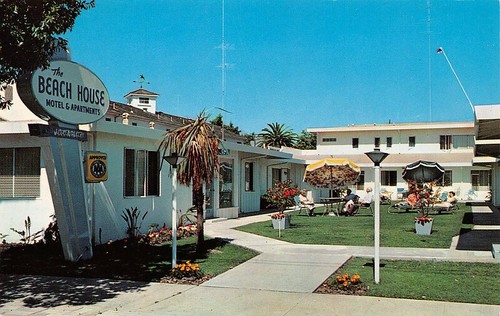 Beach house motel - beach,