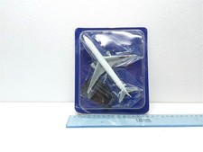 Boeing 777-346 Japan Airlines
