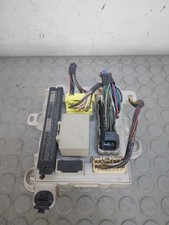 17329 Centralina portafusibili Toyota Previa dal 2003 al 2006