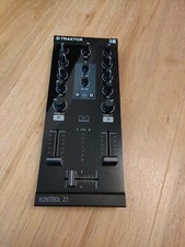 Native Instruments TRAKTOR KONTROL Z1 2-channel DJ Controller Mixer Used