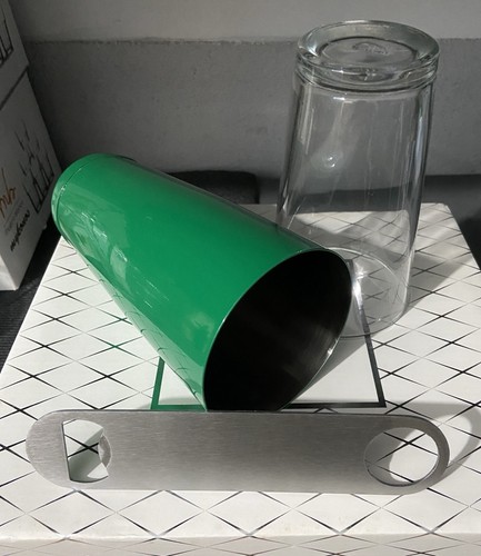 Kit barman bartender - kit,
