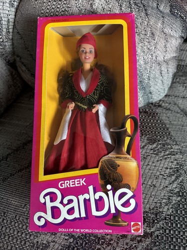 Barbie dolls the world - barbie, of