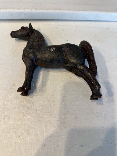 Banco monete cavallo metallo
