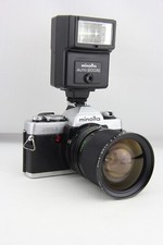 Minolta XG 1 con zoom