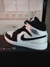 Nike Air Jordan 1 Mid scarpe