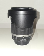 Canon EF-S 18 mm - 200 mm