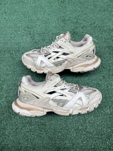 Balenciaga track beige - balenciaga,